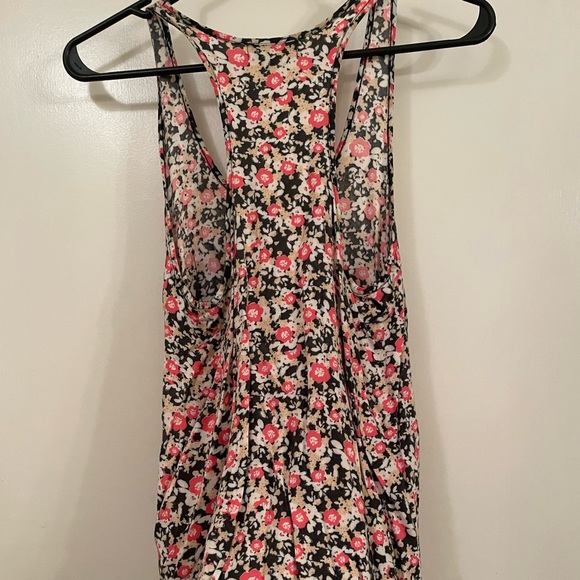 Kirra Women’s flowered tank top - Picture 5 of 6